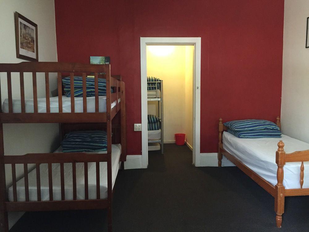 Hostel Happy Apple Backpackers *