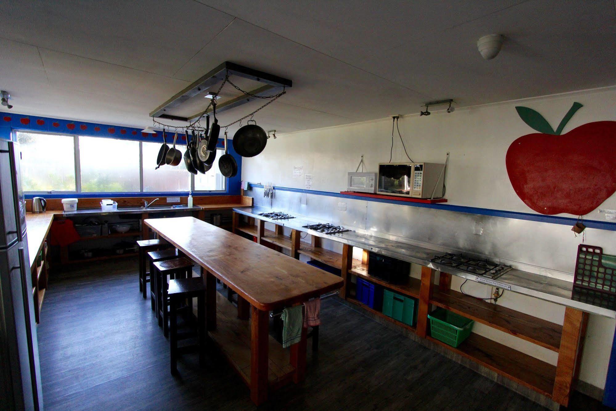 Happy Apple Backpackers Hostel