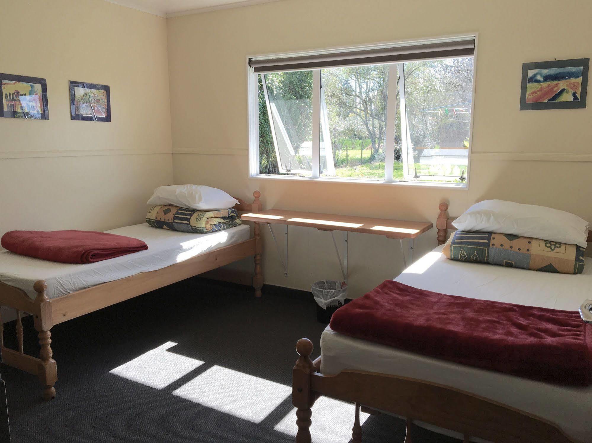 Happy Apple Backpackers Hostel *