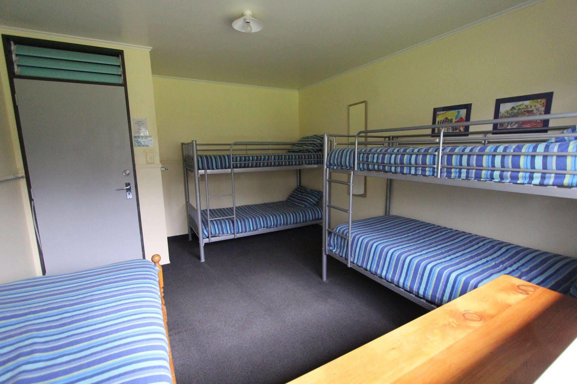 Happy Apple Backpackers Motueka